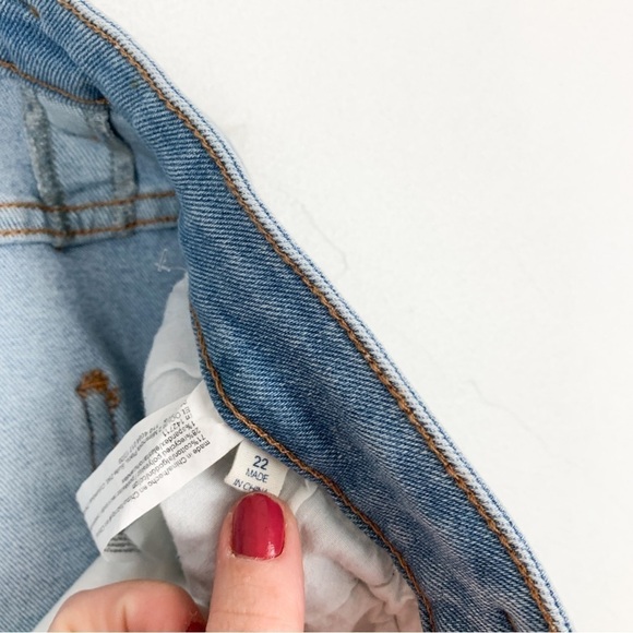 Eloquii Denim High Waisted Light Wash Belted Jeans Sz 22 - Picture 8 of 9